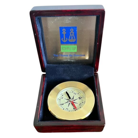 DNV Det Norske Veritas Navigation Compass With Engraved Wooden Box & Hinged Lid - Picture 1 of 6